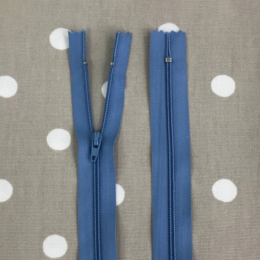 No.3 Closed End Nylon Zip - 30cm (12")