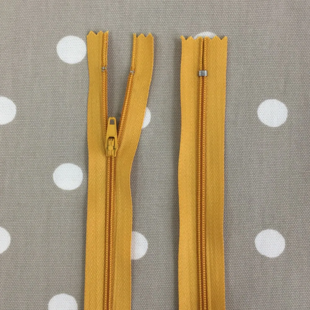 No.3 Closed End Nylon Zip - 30cm (12")