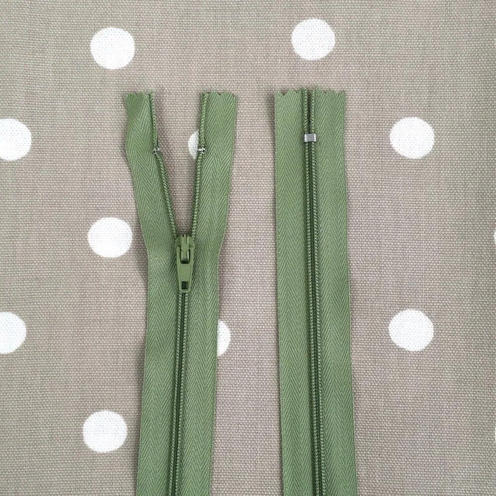 No.3 Closed End Nylon Zip - 30cm (12")
